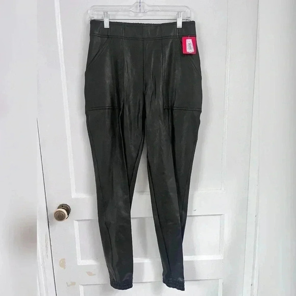 Spanx Faux Leather Jogger Pants Size M New With Tag - Picture 1 of 3